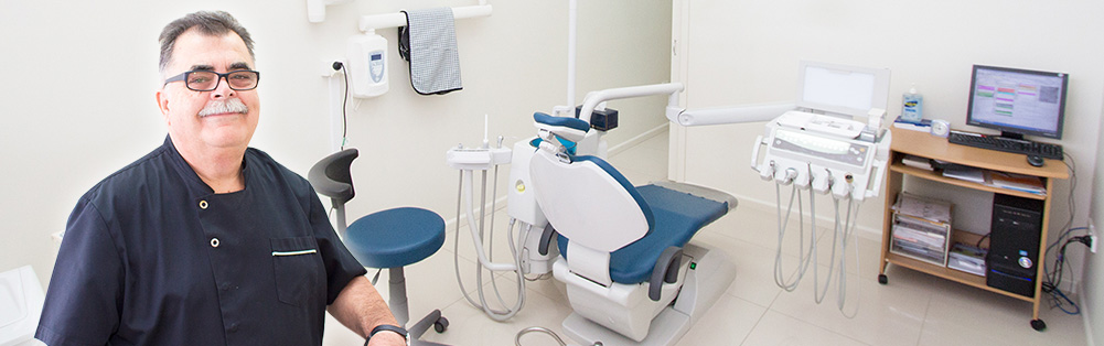 Dr Michael Kotis - Dentist